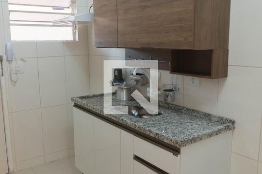 Cozinha de apartamento à venda com 1 quarto, 32m² em Bela Vista, São Paulo