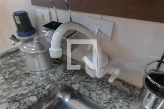 Cozinha de apartamento à venda com 1 quarto, 32m² em Bela Vista, São Paulo