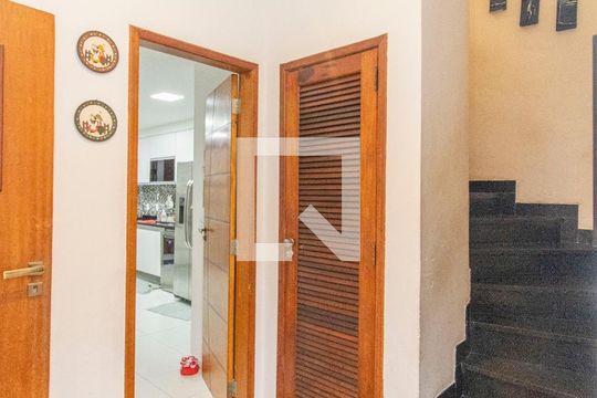 Hall - Primeiro Andar de casa à venda com 4 quartos, 325m² em Jardim Guanabara, Rio de Janeiro