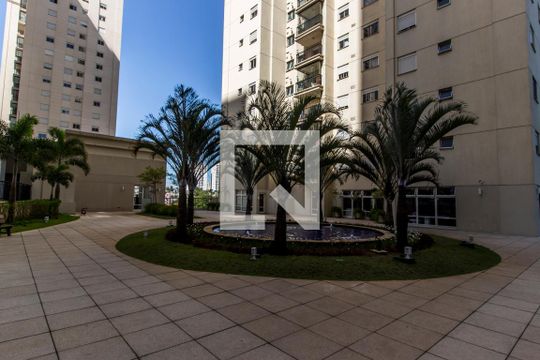 Área comum de apartamento à venda com 2 quartos, 68m² em Jardim Tupanci, Barueri