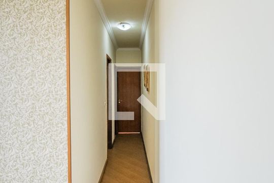 Sala - Corredor de apartamento para alugar com 2 quartos, 60m² em Braz de Pina, Rio de Janeiro