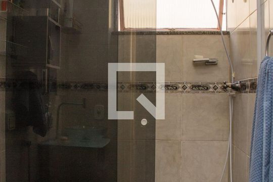 Banheiro Social de apartamento à venda com 3 quartos, 62m² em Lins de Vasconcelos, Rio de Janeiro