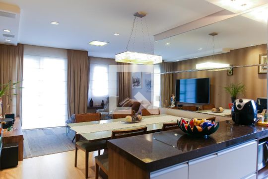 Apartamento à venda com 2 quartos, 67m² em Vila Curuca, Santo André