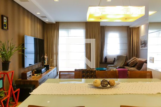 Sala de apartamento à venda com 2 quartos, 67m² em Vila Curuca, Santo André