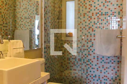 Lavabo de apartamento à venda com 2 quartos, 67m² em Vila Curuca, Santo André