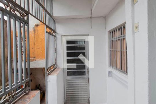 Corredor  de casa para alugar com 1 quarto, 60m² em Vila Rui Barbosa, São Paulo