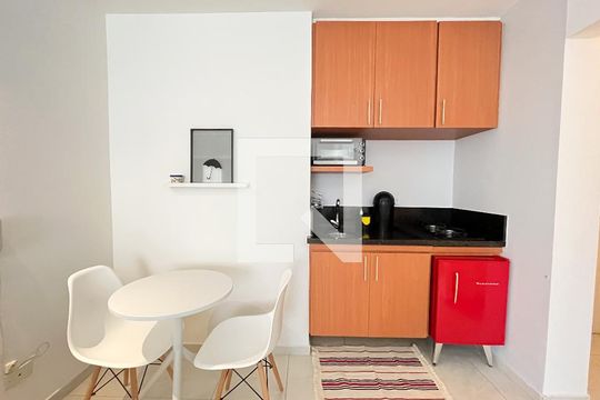 Cozinha  de kitnet/studio para alugar com 1 quarto, 24m² em Vila Clementino, São Paulo