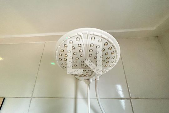 Banheiro  de kitnet/studio para alugar com 1 quarto, 24m² em Vila Clementino, São Paulo
