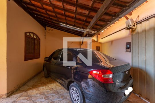 Entrada - Garagem de casa à venda com 2 quartos, 372m² em São João Batista, Belo Horizonte
