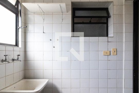 Área de Serviço de apartamento para alugar com 3 quartos, 75m² em Vila Anglo Brasileira, São Paulo