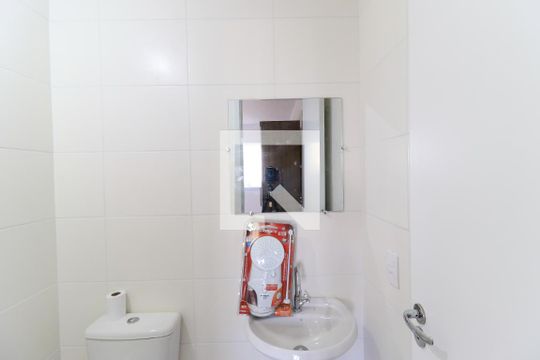 Banheiro da Suíte de apartamento para alugar com 1 quarto, 26m² em Jardim Mirante, São Paulo