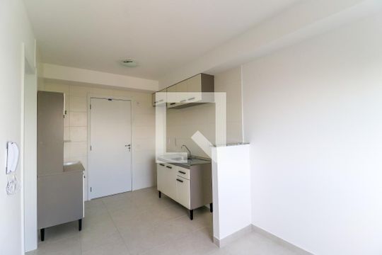 Sala de apartamento para alugar com 1 quarto, 26m² em Jardim Mirante, São Paulo