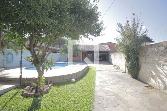 Área comum de casa à venda com 3 quartos, 190m² em Fátima, Canoas