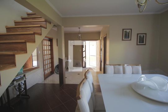 Sala de Jantar de casa à venda com 3 quartos, 190m² em Fátima, Canoas