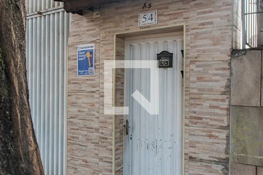 Fachada de casa para alugar com 1 quarto, 15m² em Vila São José, São Paulo