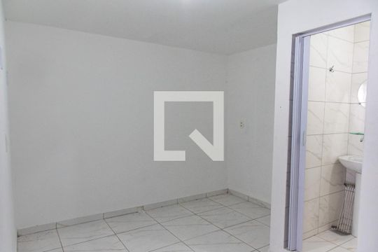 Sala/quarto/cozinha de casa para alugar com 1 quarto, 15m² em Vila São José, São Paulo