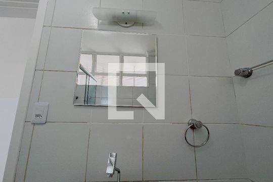 Banheiro de apartamento à venda com 2 quartos, 110m² em Centro, Campinas