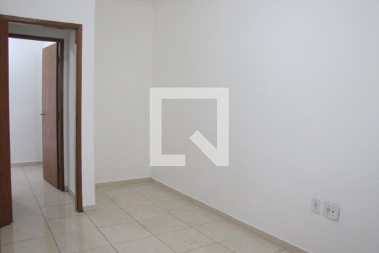 Suíte 1 de casa de condomínio à venda com 2 quartos, 69m² em Burgo Paulista, São Paulo