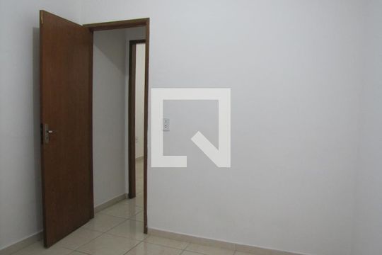 Suíte 2 de casa de condomínio à venda com 2 quartos, 69m² em Burgo Paulista, São Paulo