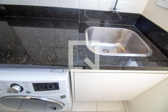 Área de Serviço de apartamento para alugar com 2 quartos, 55m² em Vila Maracanã, São Paulo