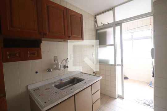 Cozinha  de apartamento à venda com 2 quartos, 60m² em Santana, São Paulo
