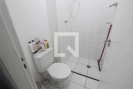 Banheiro de apartamento à venda com 3 quartos, 55m² em Vila Amália (zona Norte), São Paulo