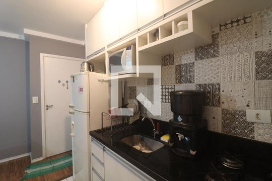 Cozinha de apartamento à venda com 3 quartos, 55m² em Vila Amália (zona Norte), São Paulo