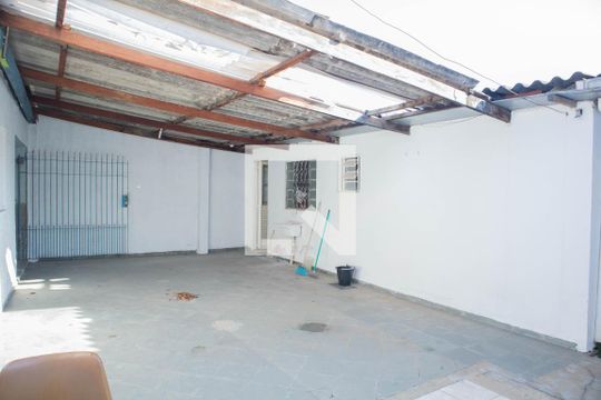 Quintal de casa à venda com 3 quartos, 180m² em Jardim Amanda I, Hortolândia
