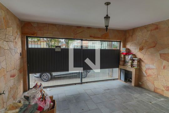 Garagem de casa para alugar com 3 quartos, 120m² em Vila Sonia, São Paulo