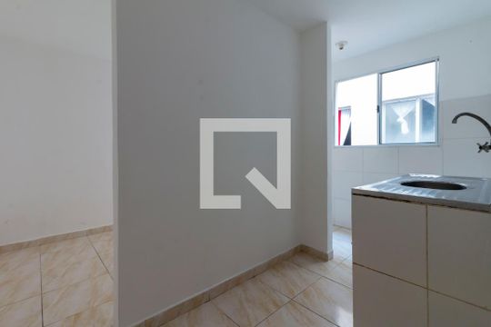 Cozinha de apartamento para alugar com 2 quartos, 40m² em Vila Siria, São Paulo