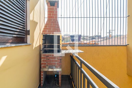 Edícula - Churrasqueira de casa à venda com 3 quartos, 270m² em Vila Lageado, São Paulo