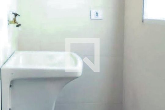 Área de Serviço  de apartamento para alugar com 2 quartos, 40m² em Vila Siria, São Paulo