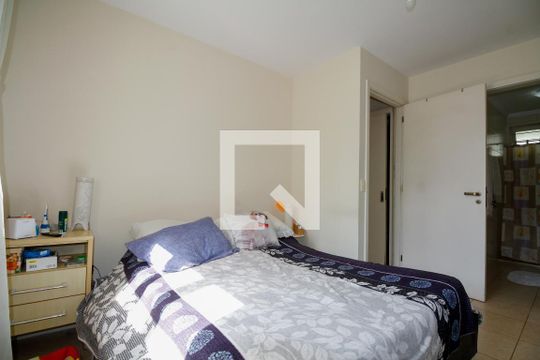Suíte de casa à venda com 3 quartos, 227m² em Santo Antônio, Porto Alegre