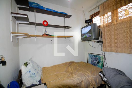 Quarto de Serviço de casa à venda com 4 quartos, 235m² em Santo Antônio, Porto Alegre