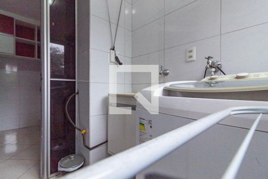 Área de Serviço  de apartamento para alugar com 2 quartos, 67m² em Vila Anhangüera, São Paulo