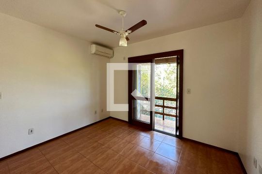 Suíte de casa à venda com 4 quartos, 140m² em Hípica, Porto Alegre