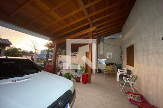 Garagem de casa para alugar com 3 quartos, 80m² em Campestre , São Leopoldo