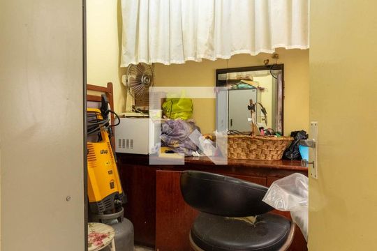 Quarto de Serviço de casa à venda com 3 quartos, 150m² em Conjunto Residencial Butantã, São Paulo