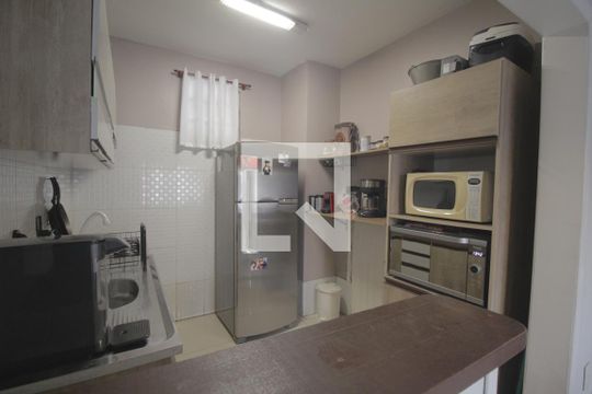 Cozinha de casa à venda com 2 quartos, 80m² em Sarandi, Porto Alegre