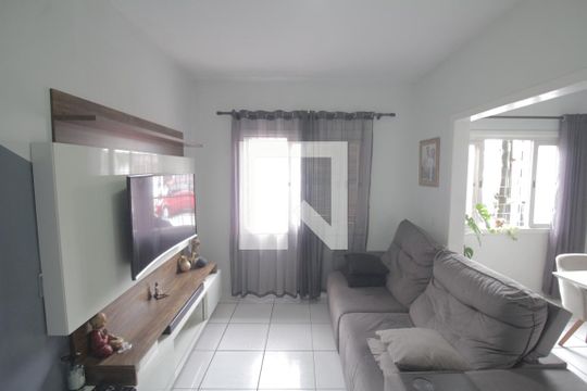 Sala de TV de casa à venda com 2 quartos, 80m² em Sarandi, Porto Alegre