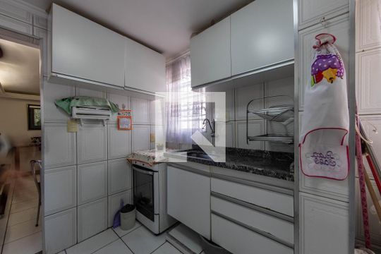 Cozinha de apartamento à venda com 2 quartos, 41m² em Conjunto Habitacional Teotonio Vilela, São Paulo