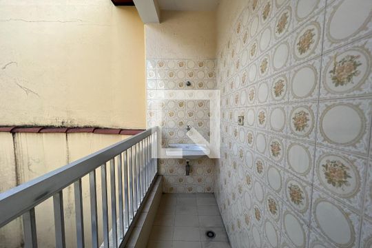 Sacada de casa à venda com 3 quartos, 250m² em Vila Nova Conceição, São Paulo
