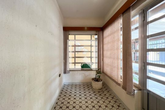 Hall de casa à venda com 3 quartos, 250m² em Vila Nova Conceição, São Paulo