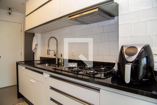 Cozinha de apartamento à venda com 3 quartos, 121m² em Pinheiros, São Paulo