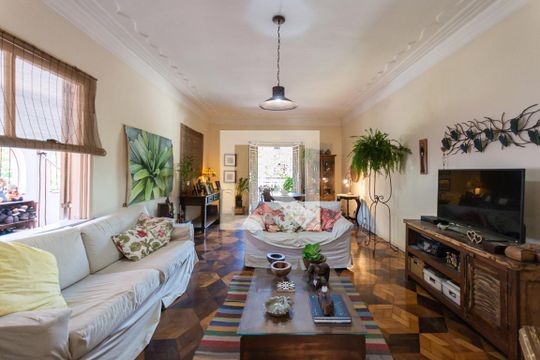 Casa à venda com 4 quartos, 480m² em Grajau, Rio de Janeiro