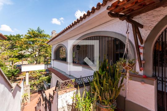 Quintal de casa à venda com 4 quartos, 480m² em Grajau, Rio de Janeiro
