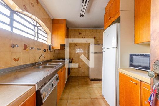 Cozinha de casa para alugar com 4 quartos, 1100m² em Vila Comercial, São Paulo