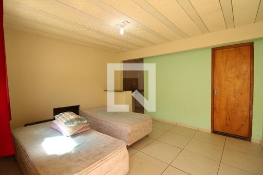 Sala de casa para alugar com 1 quarto, 48m² em Barra da Tijuca, Rio de Janeiro