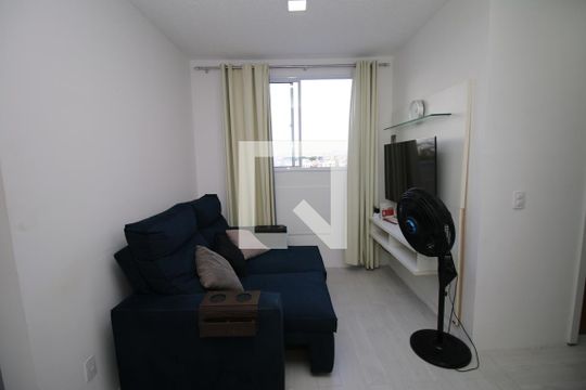 Sala de apartamento para alugar com 2 quartos, 47m² em Ramos, Rio de Janeiro