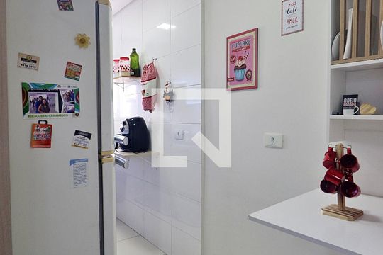Cozinha de apartamento à venda com 2 quartos, 90m² em Vila Alto de Santo André, Santo André